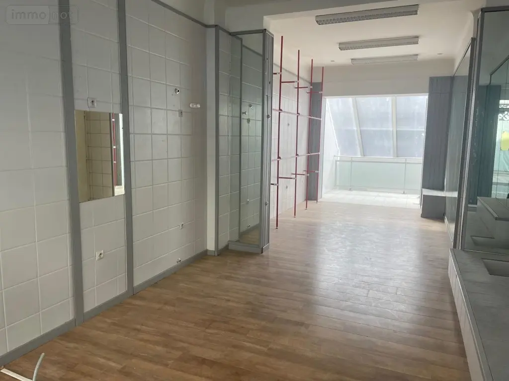 Fonds et murs commerciaux a vendre Vire Normandie 14500 Calvados 14 58 m2 53500 euros 14076-5869 003