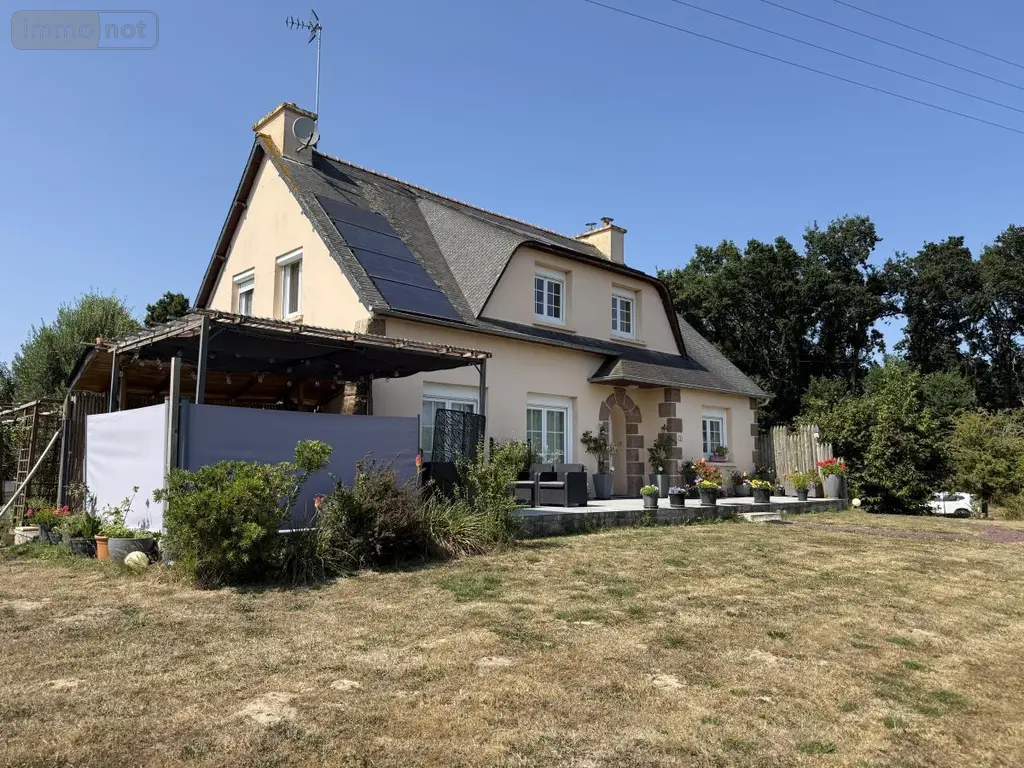 Maison a vendre Pommerit-le-Vicomte 22200 Côtes-d'Armor 22 144 m2 6 pièces 232480 euros 22064-1383 002