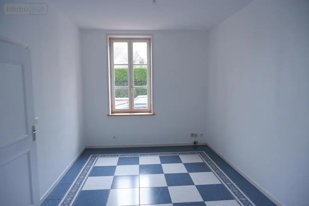 Location fonds et murs commerciaux Abbeville 80100 Somme 80 50 m2 3 pièces 715 euros 80050-L330 008