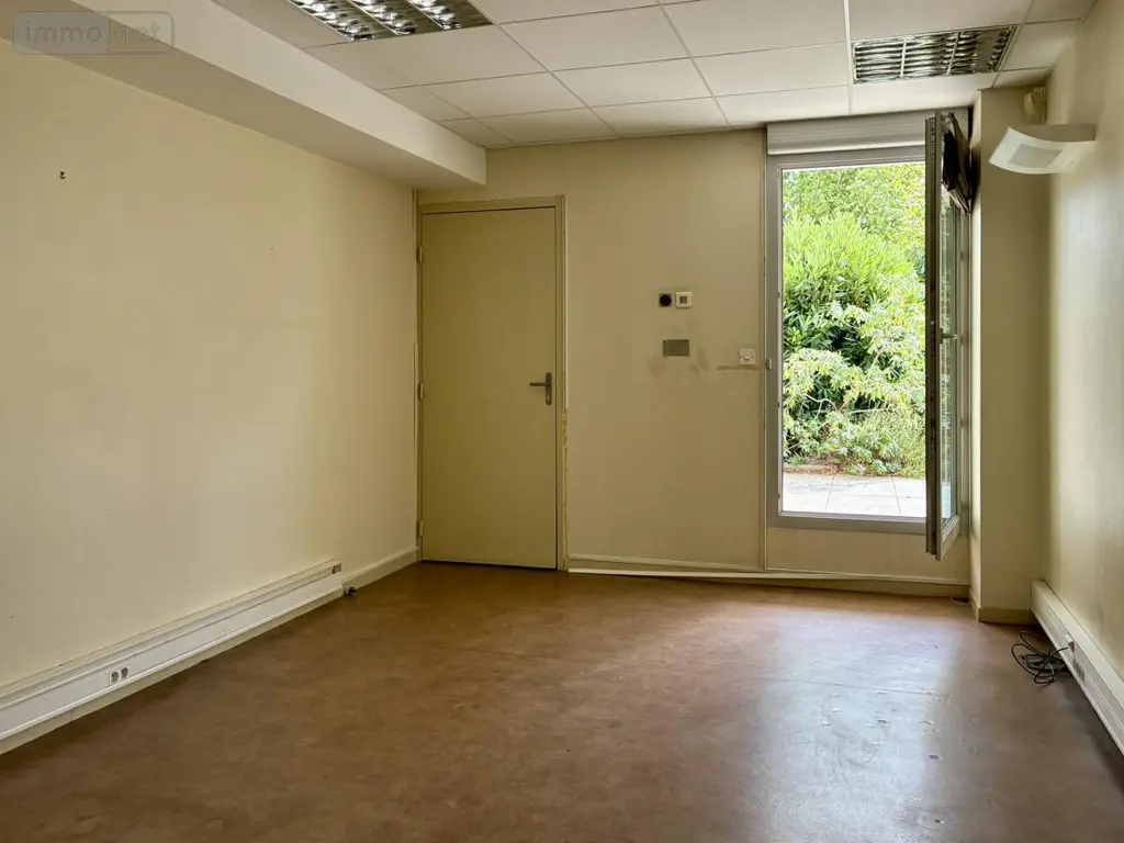 Fonds et murs commerciaux a vendre Angers 49100 Maine-et-Loire 49 130 m2 399000 euros 49009-1395 005