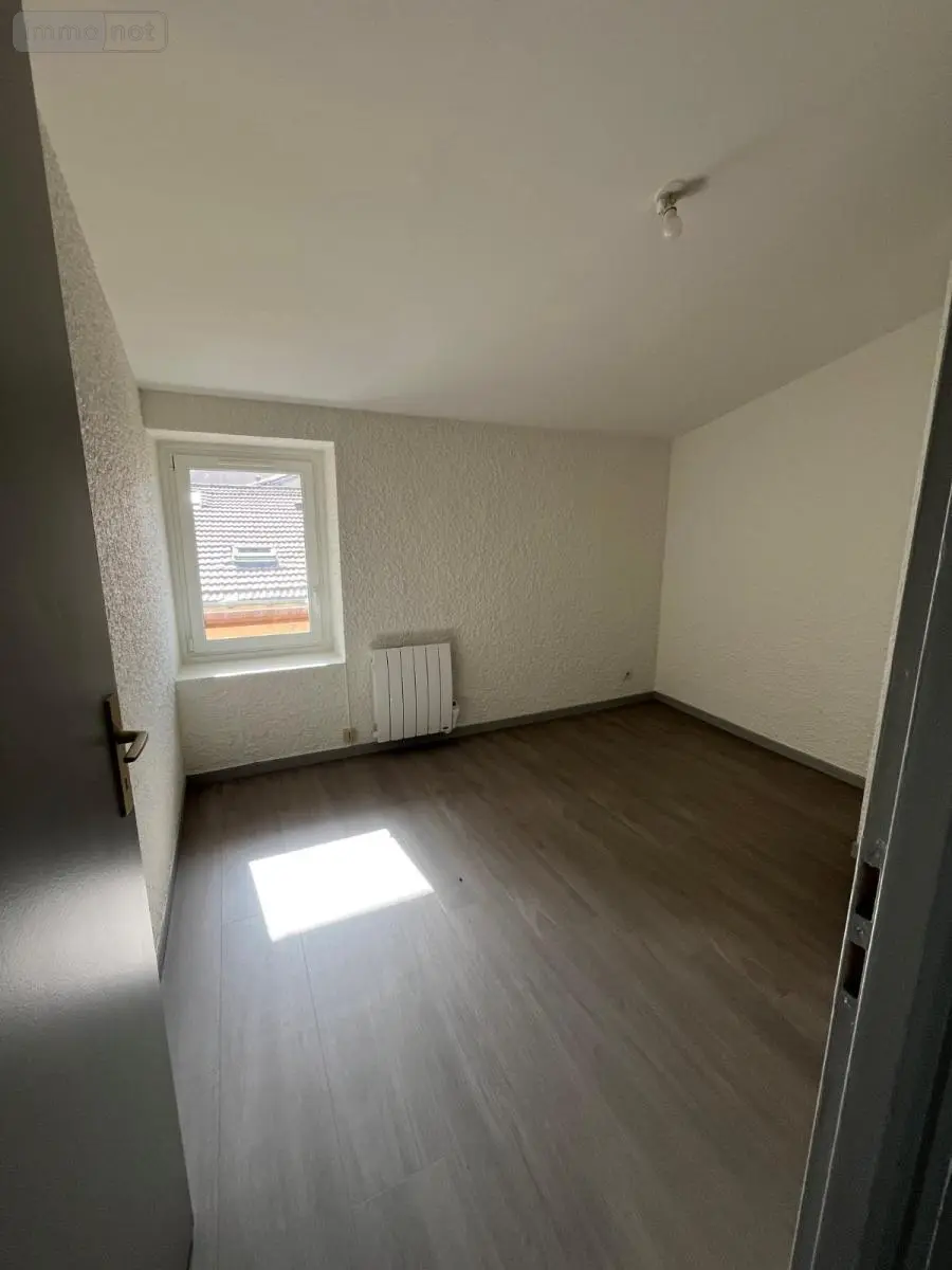 Appartement a vendre Trévoux 01600 Ain 01 50 m2 3 pièces 110000 euros 01070-817 004
