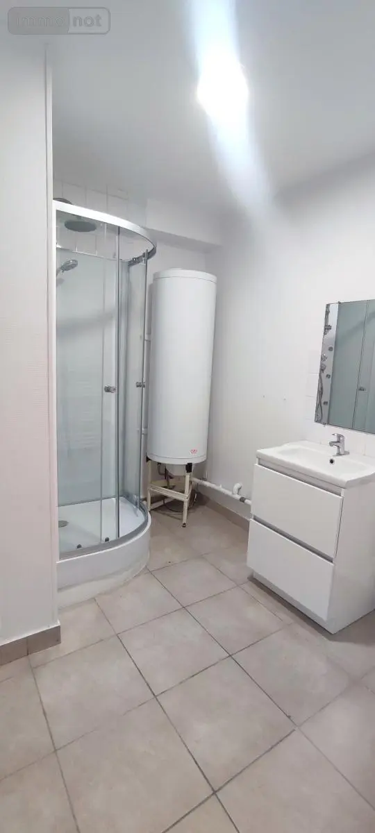 Location appartement Châlons-en-Champagne 51000 Marne 51 44 m2 680 euros 51084-L666 002
