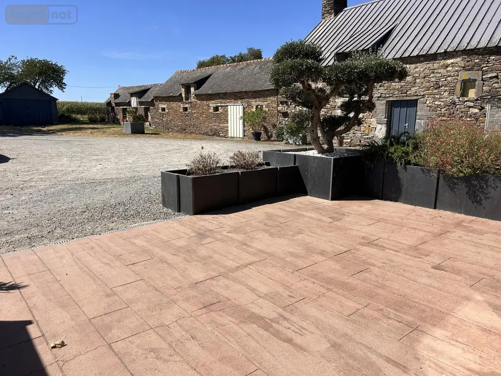 Location maison Monteneuf 56380 Morbihan 56 105 m2 800 euros 56046-L229 012