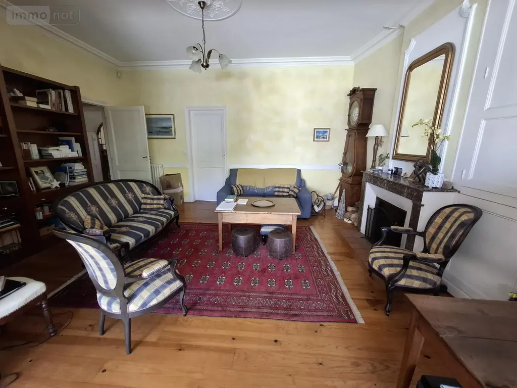 Maison a vendre Saintes 17100 Charente-Maritime 17 156 m2 6 pièces 475000 euros 17111-660 007