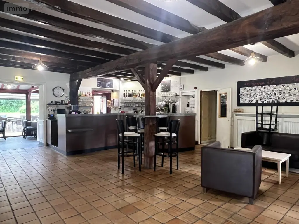 Fonds et murs commerciaux a vendre Beaupréau-en-Mauges 49600 Maine-et-Loire 49 1275 m2 619200 euros 49058-1416 005