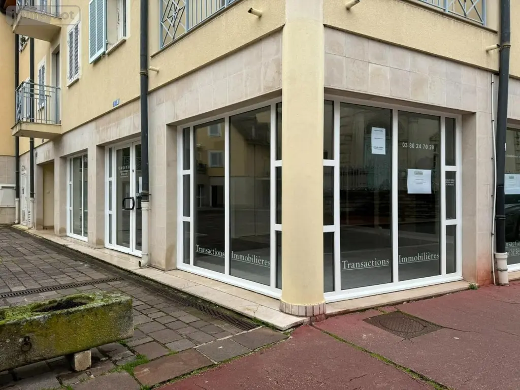 Location divers Beaune 21200 Côte-d'Or 21 35 m2 2 pièces 1635 euros 21074-L83 001