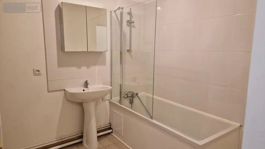 Location appartement Courrières 62710 Pas-de-Calais 62 63 m2 3 pièces 695 euros 62032-L830 007