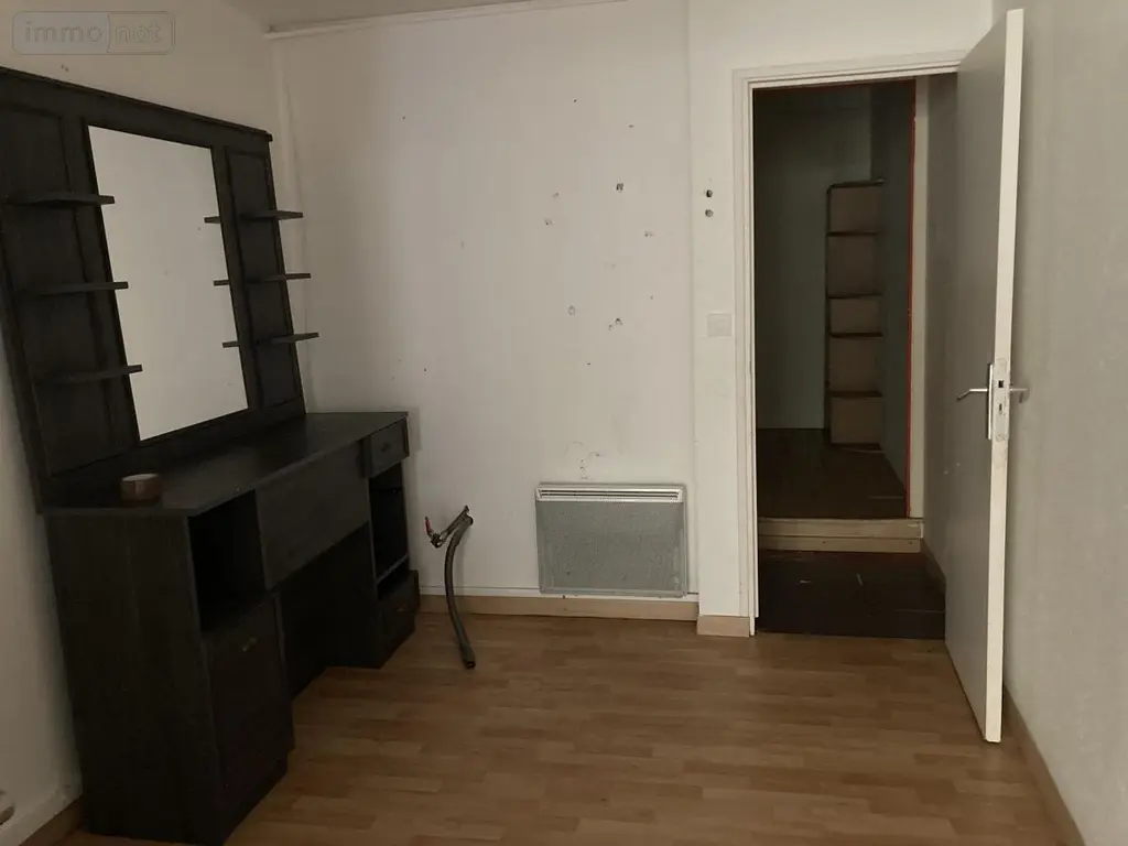 Location fonds et murs commerciaux Lannion 22300 Côtes-d'Armor 22 43 m2 650 euros 22086-L54 004