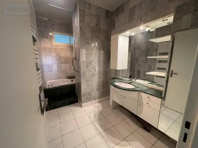 Appartement a vendre Puteaux 92800 Hauts-de-Seine 92 142 m2 5 pièces 735000 euros 92010-1363 010