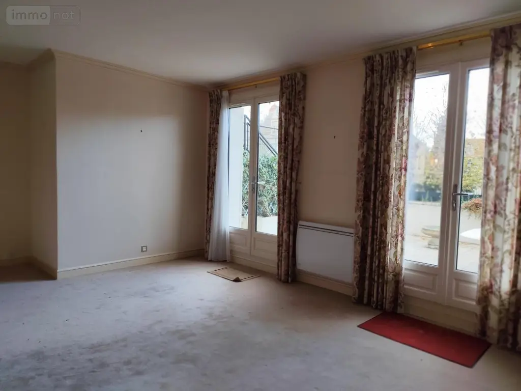 Location appartement Montargis 45200 Loiret 45 66 m2 2 pièces 685 euros 45052-L300 012