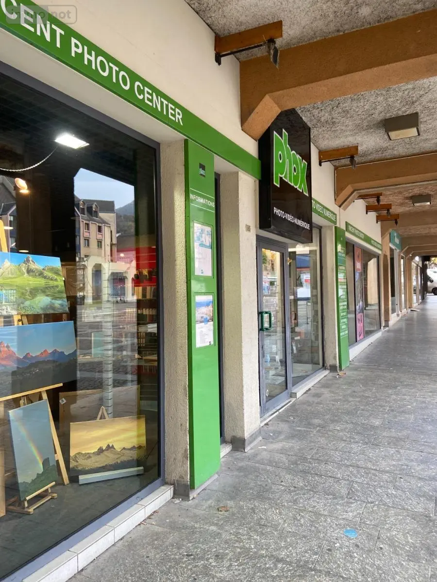 Fonds et murs commerciaux a vendre Saint-Jean-de-Maurienne 73300 Savoie 73 162 m2 198600 euros 73046-64 002