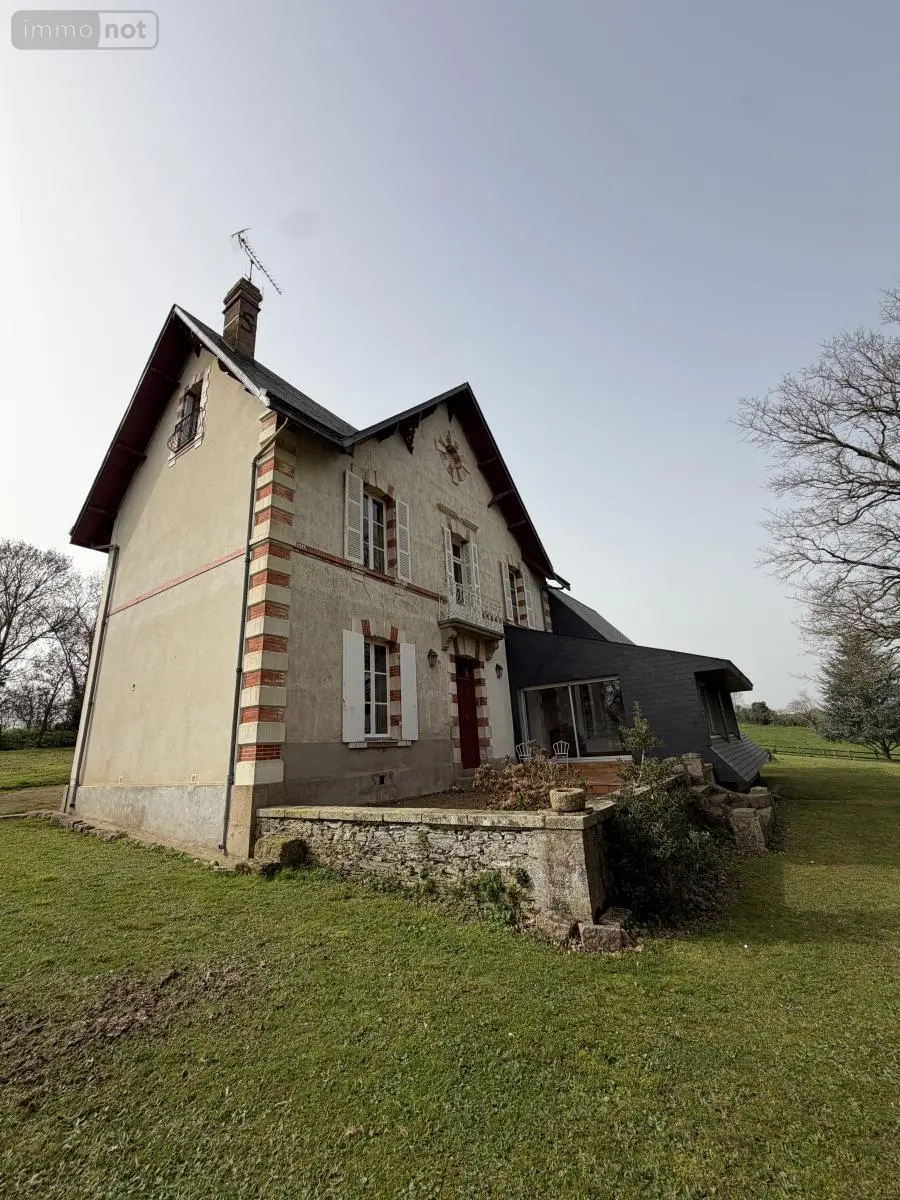 Maison a vendre Montrevault-sur-Èvre 49600 Maine-et-Loire 49 250 m2 9 pièces 354900 euros 49055-89 014
