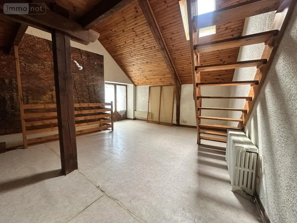 Maison a vendre Coren 15100 Cantal 15 200 m2 82680 euros 15046-88 012