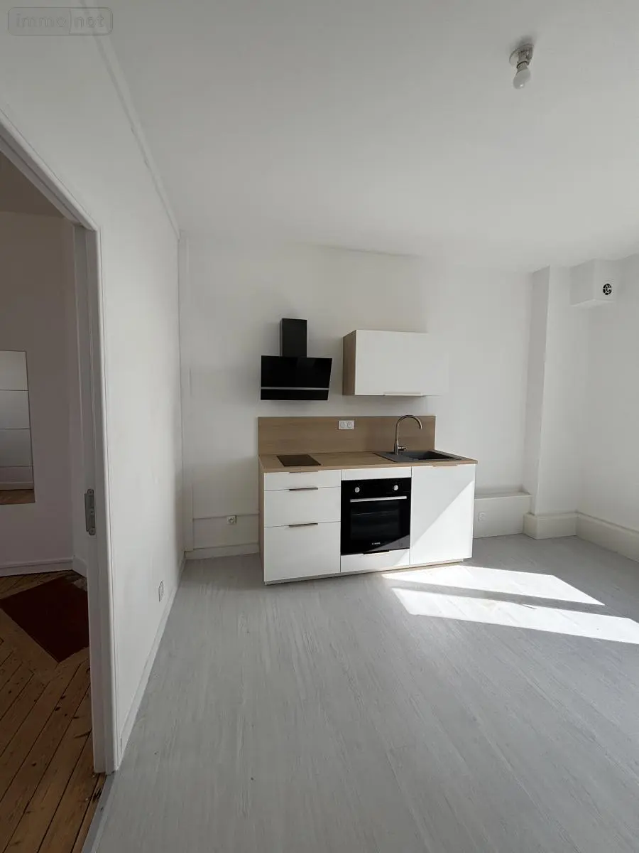Location appartement Rennes 35700 Ille-et-Vilaine 35 37 m2 2 pièces 722 euros 35018-L1357 008