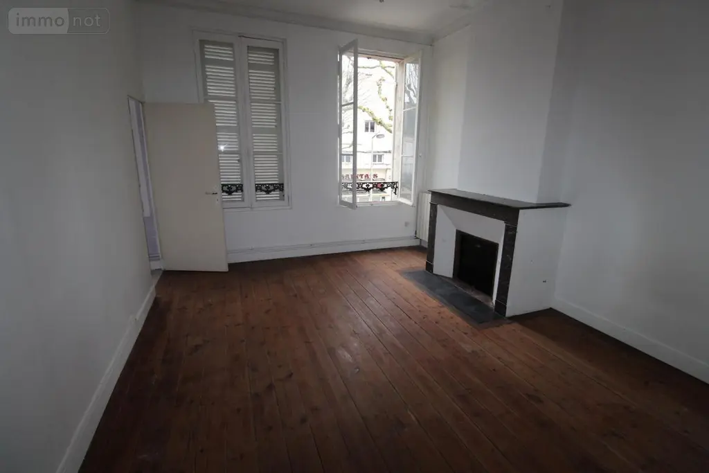 Immeuble de rapport a vendre Saintes 17100 Charente-Maritime 17 85 m2 236070 euros 17111-649 011