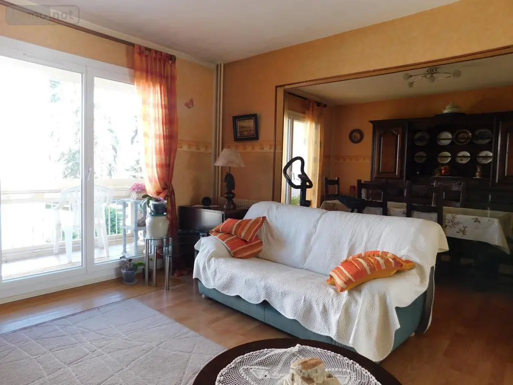Appartement a vendre Bourg-en-Bresse 01000 Ain 01 73 m2 3 pièces 138000 euros 01016-518 007