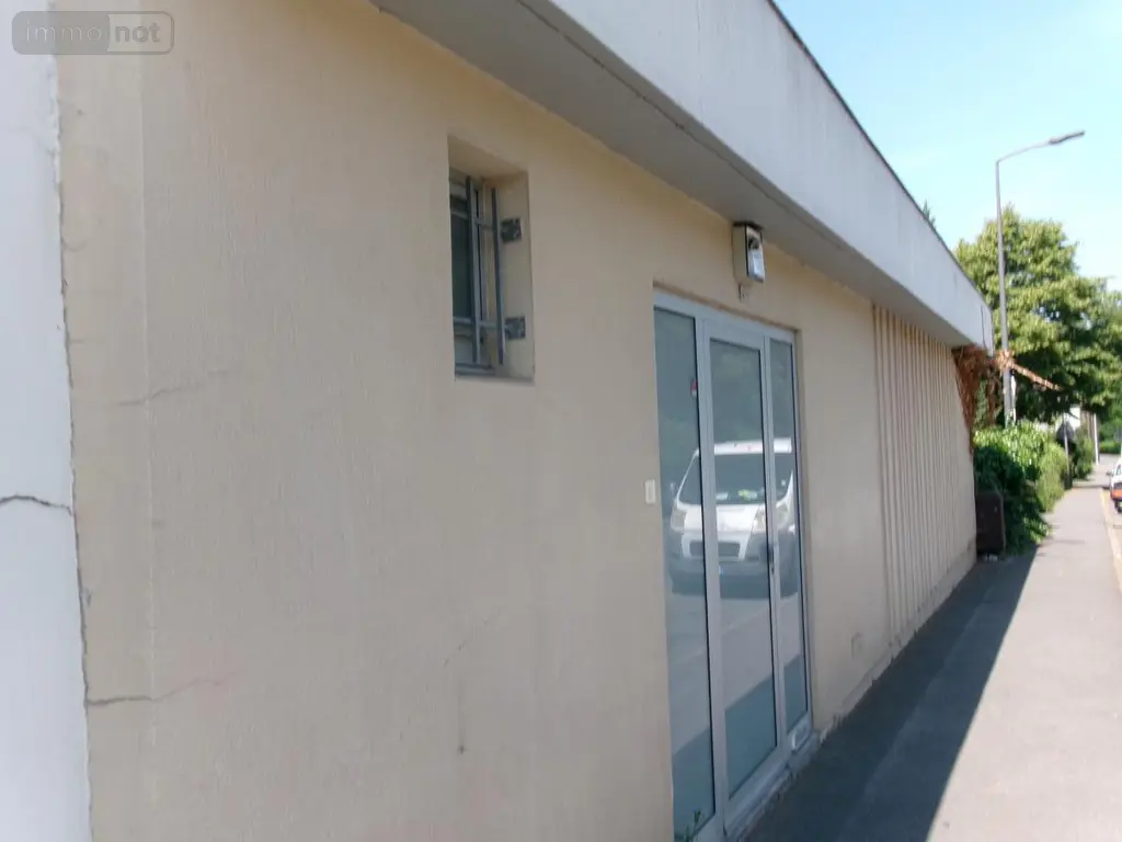 Location fonds et murs commerciaux Bruay-la-Buissière 62700 Pas-de-Calais 62 68 m2 750 euros 62023-L1435 004