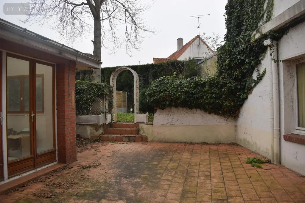 Immeuble de rapport a vendre Ardres 62610 Pas-de-Calais 62 390 m2 405540 euros 62098-2112 004