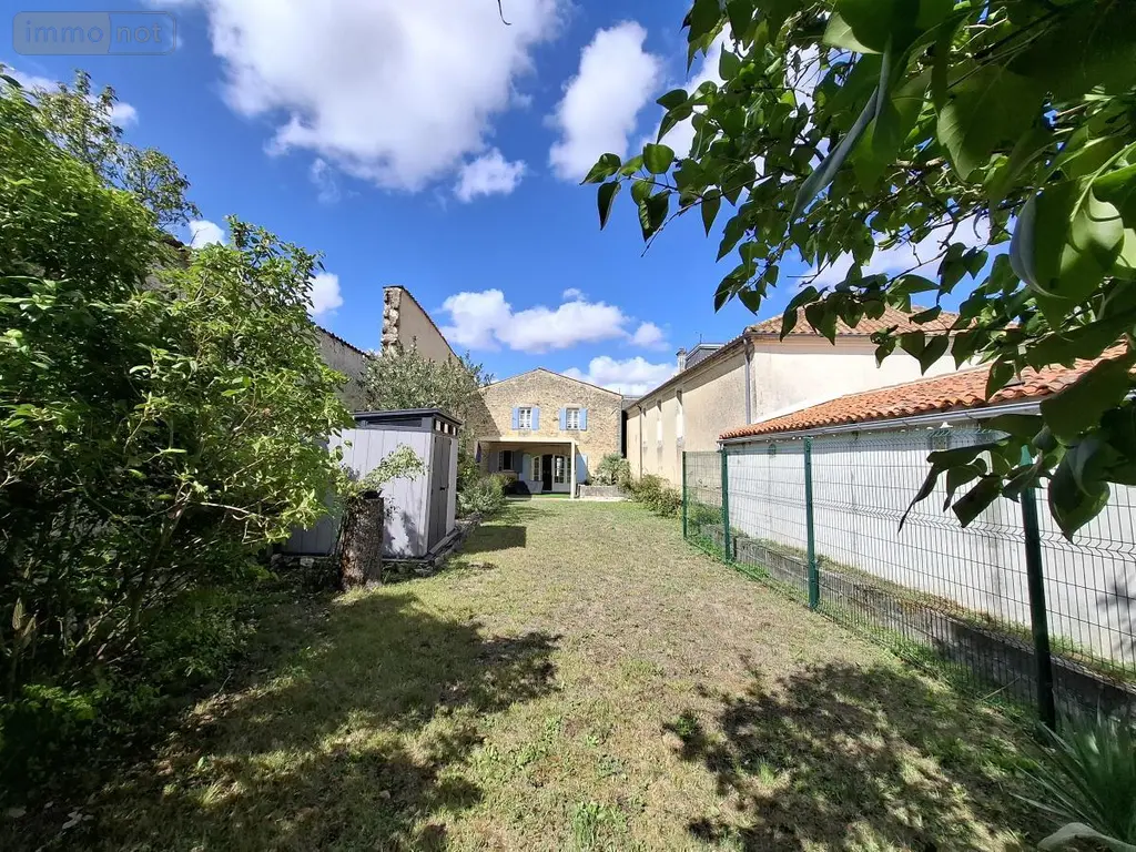 Maison a vendre Loulay 17330 Charente-Maritime 17 200 m2 7 pièces 269644 euros 17111-751 037