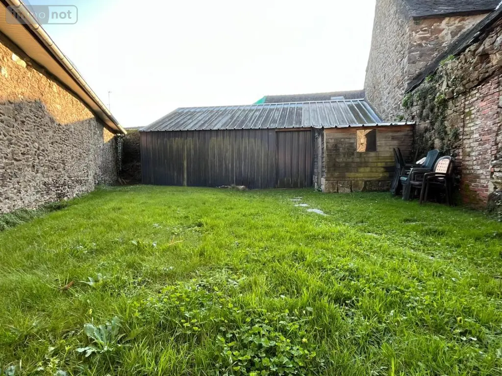Immeuble de rapport a vendre Callac 22160 Côtes-d'Armor 22 250 m2 157500 euros 29066-3786 009