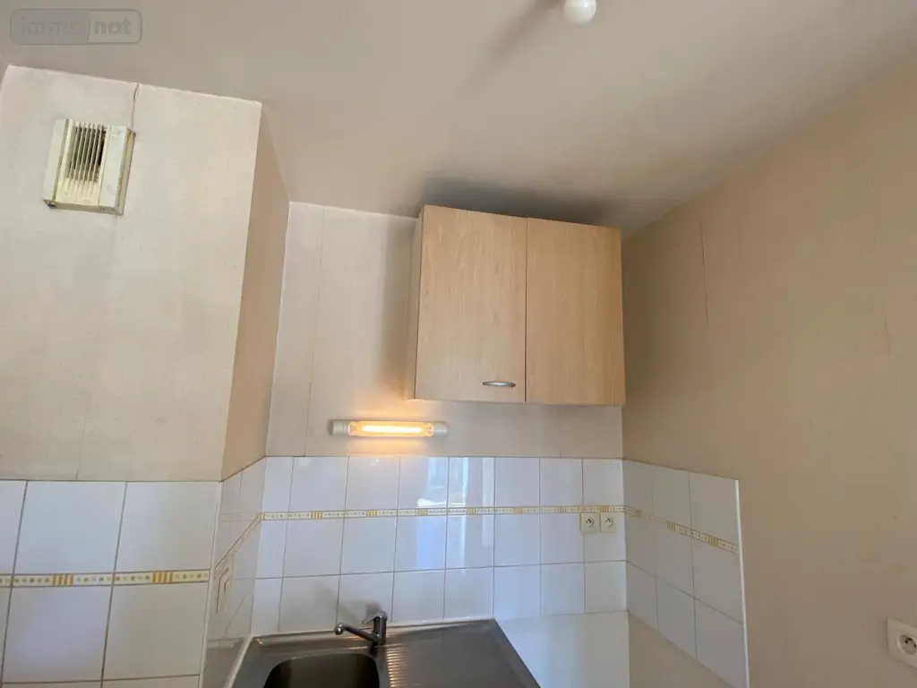 Location appartement Nantes 44000 Loire-Atlantique 44 40 m2 2 pièces 588 euros 44028-L207 006