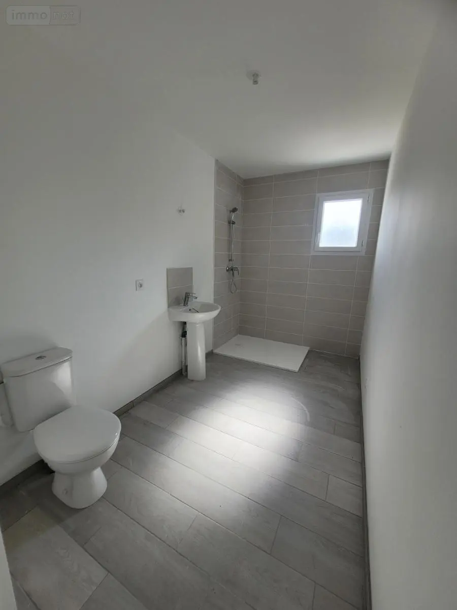 Location maison Le Vaudreuil 27100 Eure 27 83 m2 1180 euros 27063-L314 004