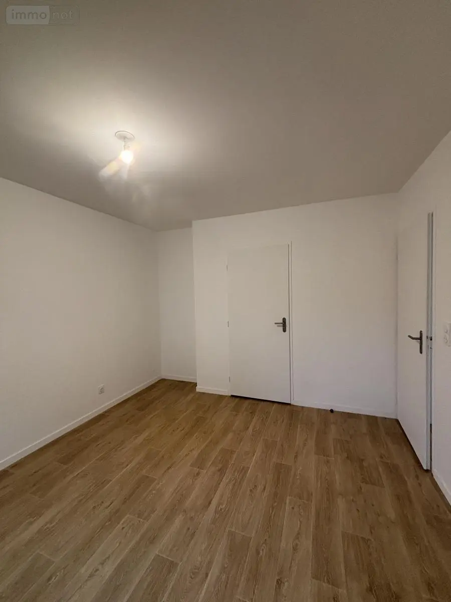 Location appartement La Bouëxière 35340 Ille-et-Vilaine 35 49 m2 2 pièces 648 euros 35018-L1360 012