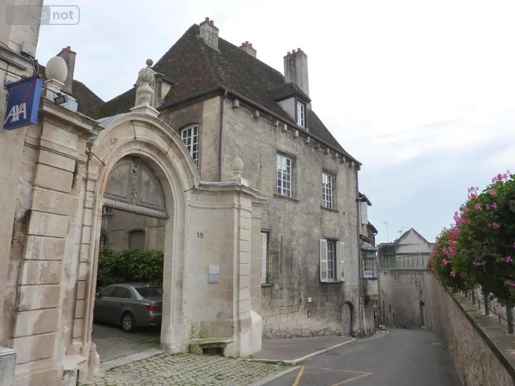 Location fonds et murs commerciaux Dole 39100 Jura 39 164 m2 1350 euros 39033-L469 002
