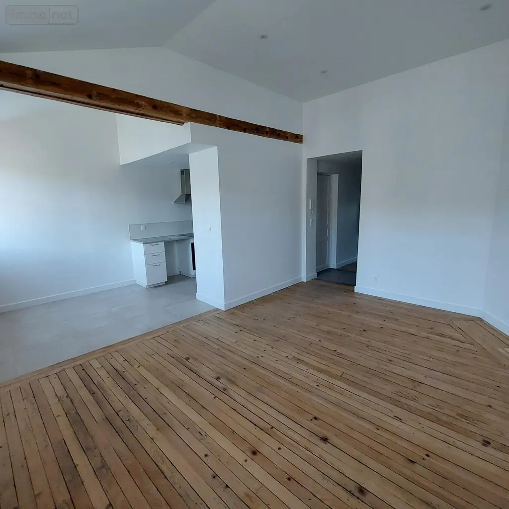 Location appartement Reims 51100 Marne 51 43 m2 2 pièces 740 euros 51046-L592 003