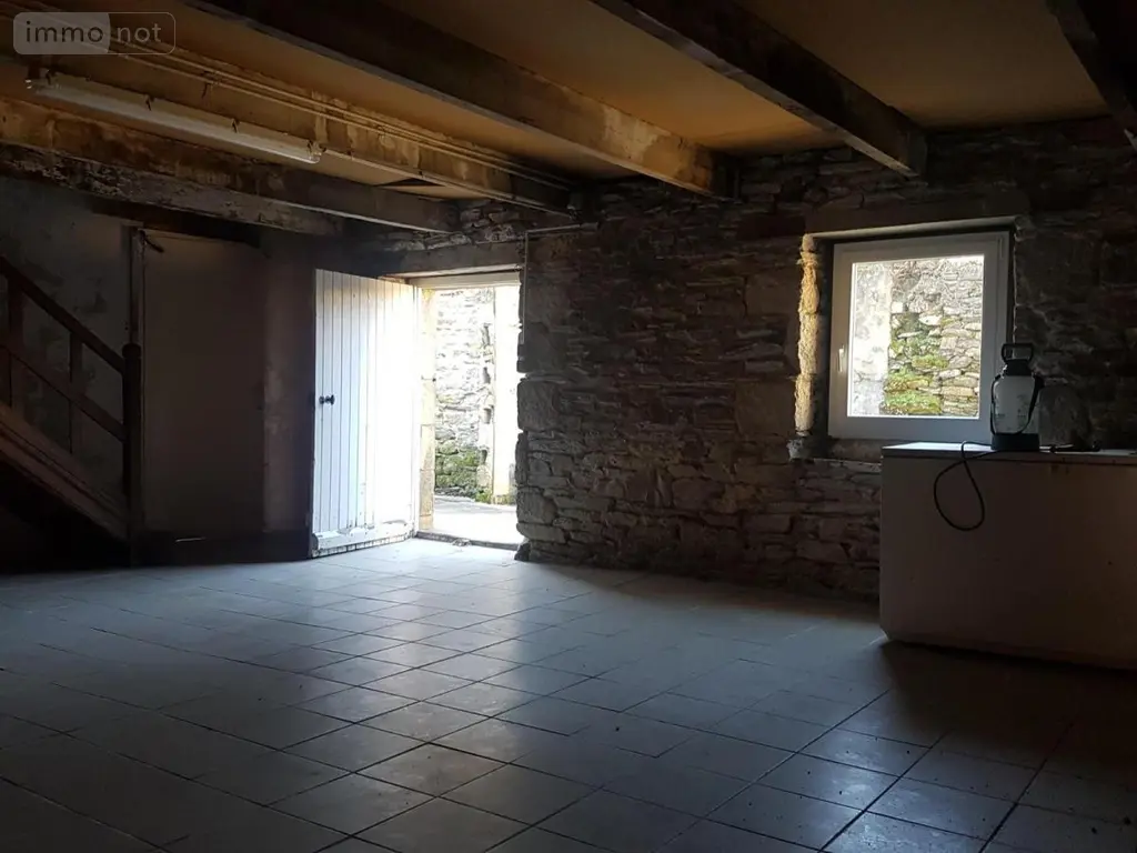 Fonds et murs commerciaux a vendre Gourin 56110 Morbihan 56 200 m2 131102 euros 56071-2677 006