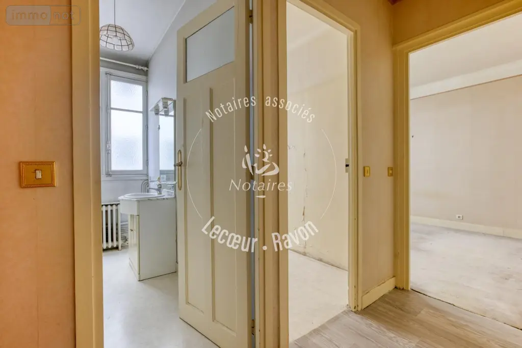 Appartement a vendre Paris 18e Arrondissement 75018 Paris 75 61 m2 3 pièces 540000 euros 92076-149 010