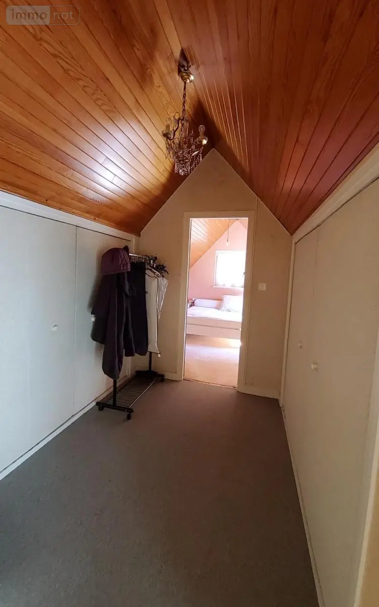 Maison a vendre Carhaix-Plouguer 29270 Finistère 29 123 m2 7 pièces 262500 euros 29066-3804 016