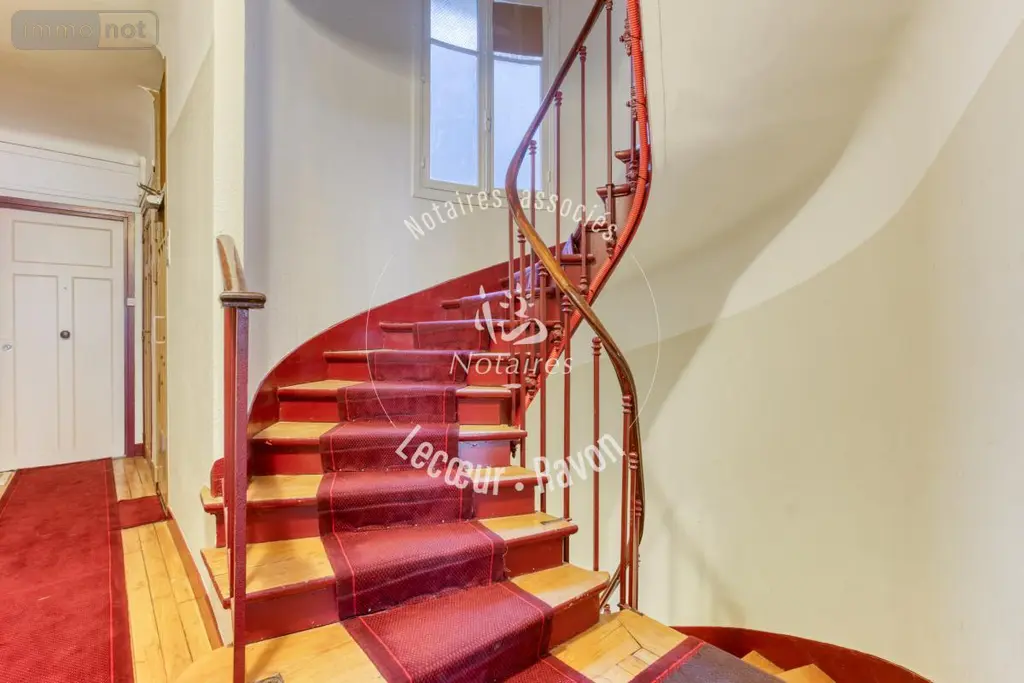 Appartement a vendre Paris 18e Arrondissement 75018 Paris 75 61 m2 3 pièces 540000 euros 92076-149 003
