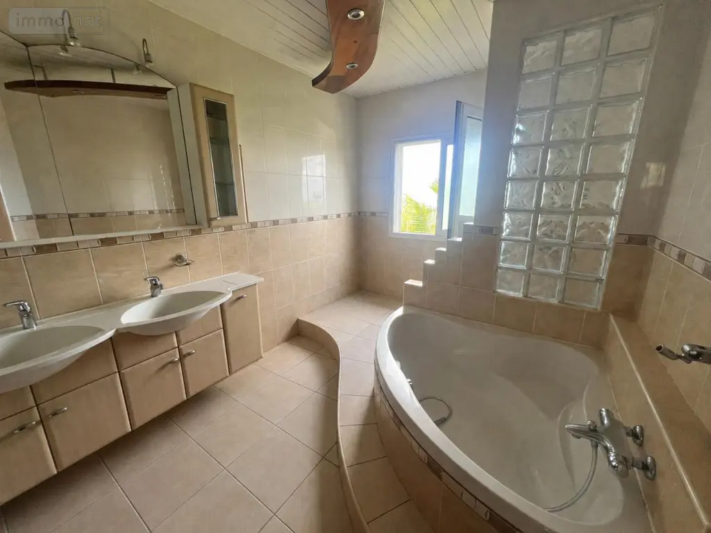 Maison a vendre Le Tampon 97430 La Réunion 974 163 m2 6 pièces 419000 euros 97411-376 007