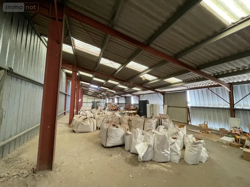 Fonds et murs commerciaux a vendre Saint-Jean-de-Liversay 17170 Charente-Maritime 17 4000 m2 3090000 euros 17015-504 006