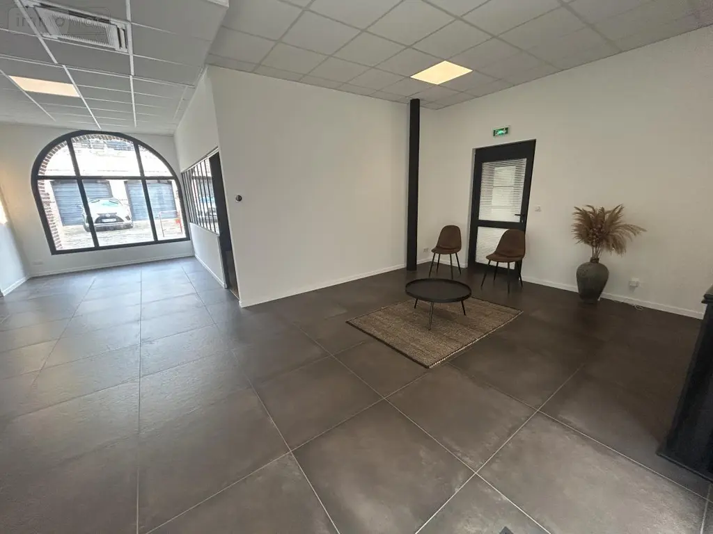 Location fonds et murs commerciaux Cambrai 59400 Nord 59 18 m2 1 pièce 562 euros 59083-L1800 003