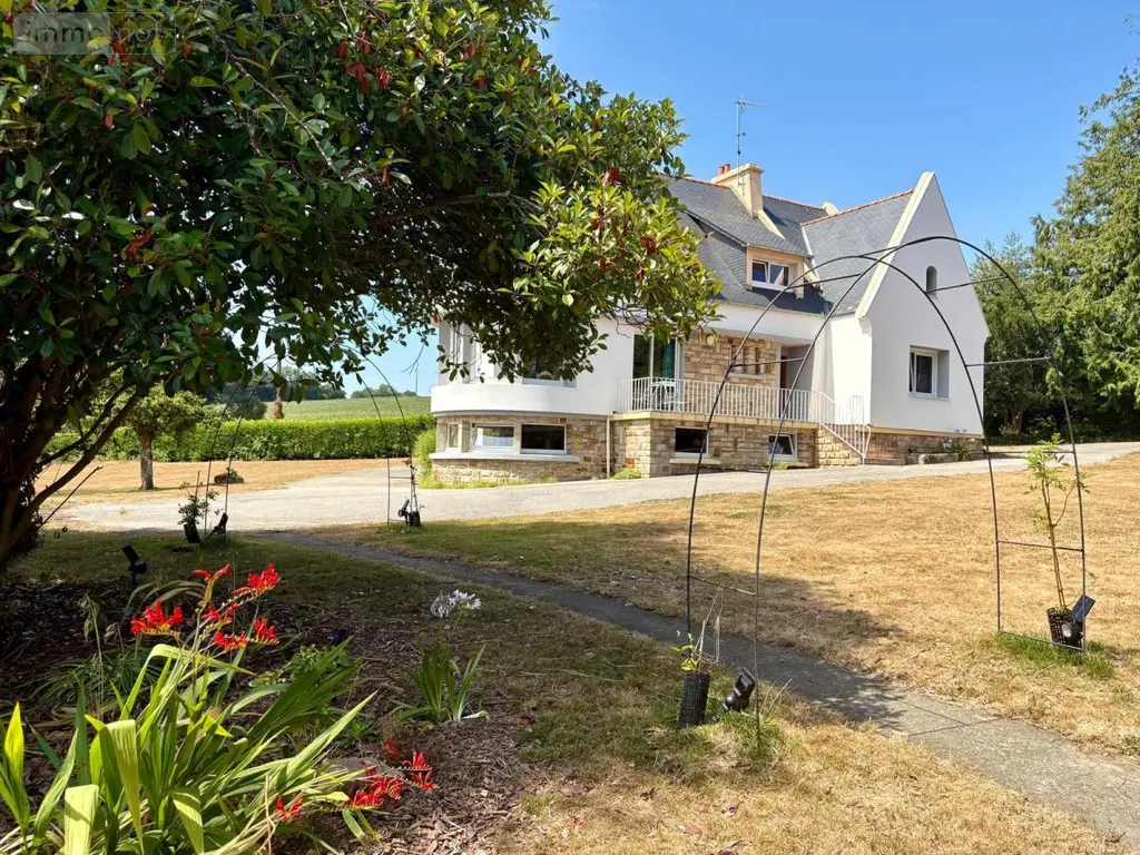 Maison a vendre Saint-Hernin 29270 Finistère 29 191 m2 8 pièces 346500 euros 29066-3933 025