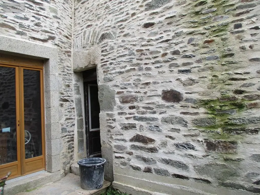 Maison a vendre Carhaix-Plouguer 29270 Finistère 29 244 m2 5 pièces 107610 euros 29064-2792 006