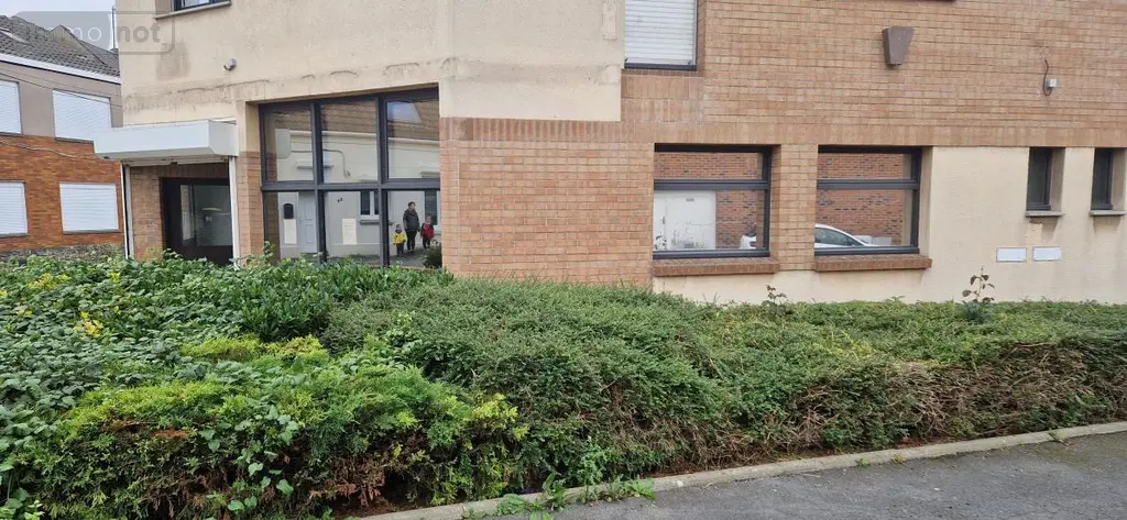 Location fonds et murs commerciaux Pont-à-Vendin 62880 Pas-de-Calais 62 126 m2 850 euros 62032-L888 012