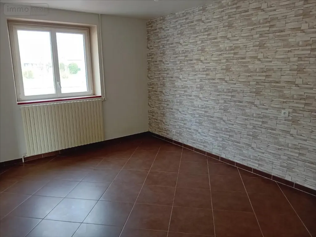Location maison Parigné-l'Évêque 72250 Sarthe 72 56 m2 2 pièces 600 euros 72012-239201 006