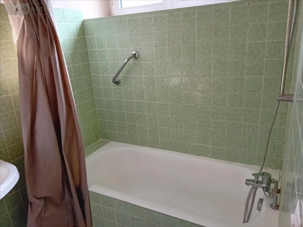 Location maison Parigné-l'Évêque 72250 Sarthe 72 56 m2 2 pièces 600 euros 72012-239201 009
