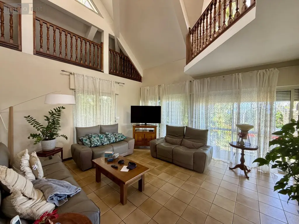 Maison a vendre Saint-Paul 97460 La Réunion 974 250 m2 1248000 euros 97409-331 013