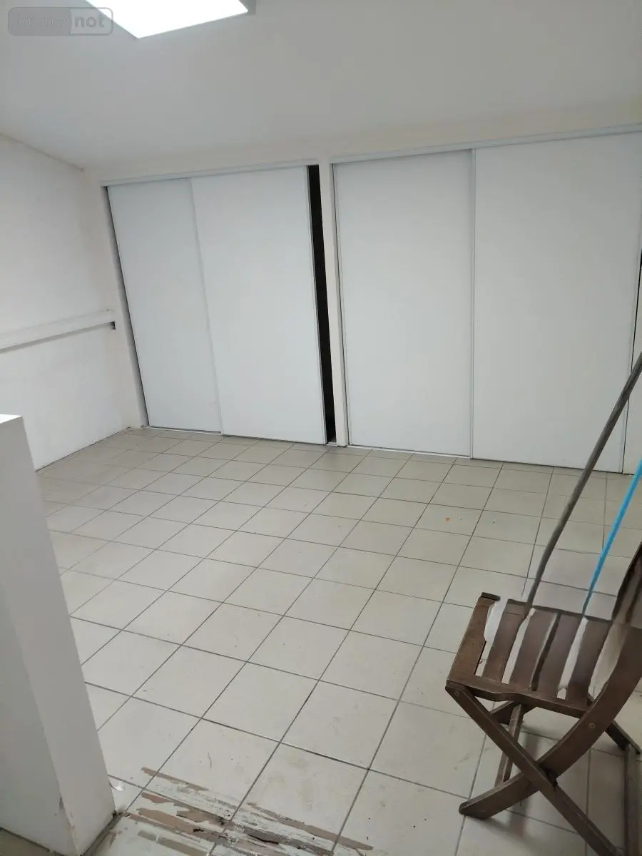 Fonds et murs commerciaux a vendre Montbizot 72380 Sarthe 72 338 m2 187920 euros 72125-47 003
