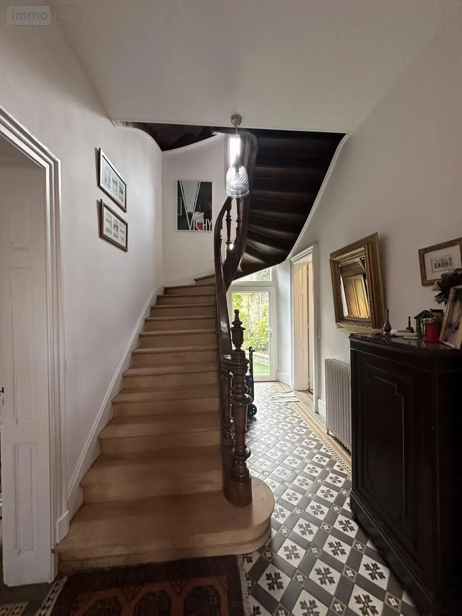 Maison a vendre Vichy 03200 Allier 03 242 m2 10 pièces 367000 euros 2024/879-03020 018