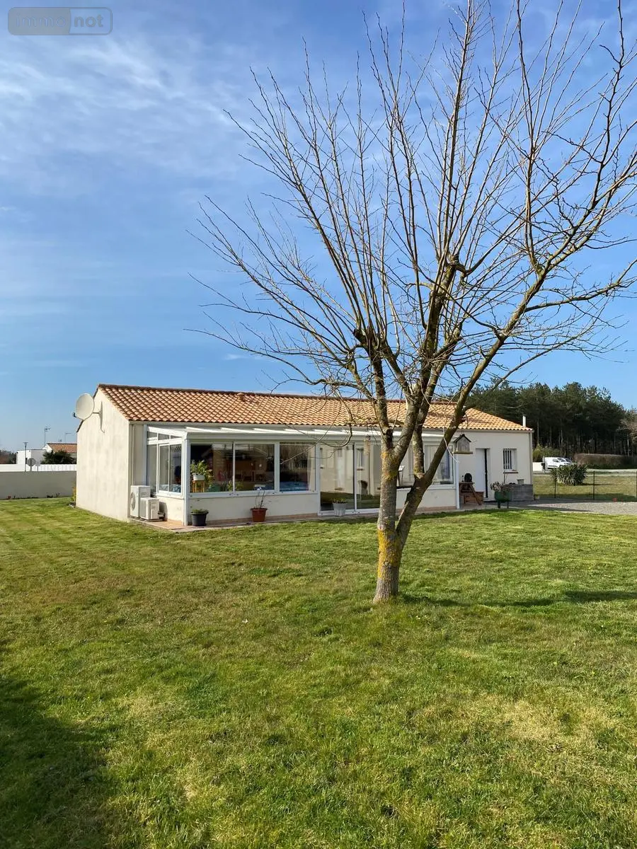 Maison a vendre Saint-Urbain 85230 Vendée 85 90 m2 4 pièces 379980 euros 092/M/2411-85092 003
