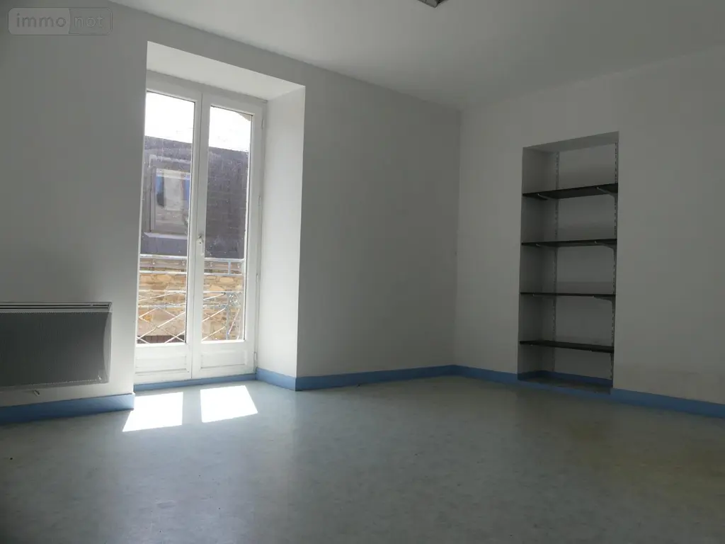 Location fonds et murs commerciaux Redon 35600 Ille-et-Vilaine 35 137 m2 850 euros 35066-859-35066 002