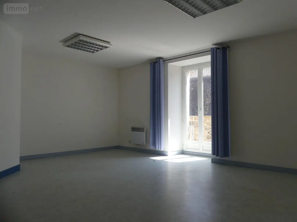 Location fonds et murs commerciaux Redon 35600 Ille-et-Vilaine 35 137 m2 850 euros 35066-859-35066 003