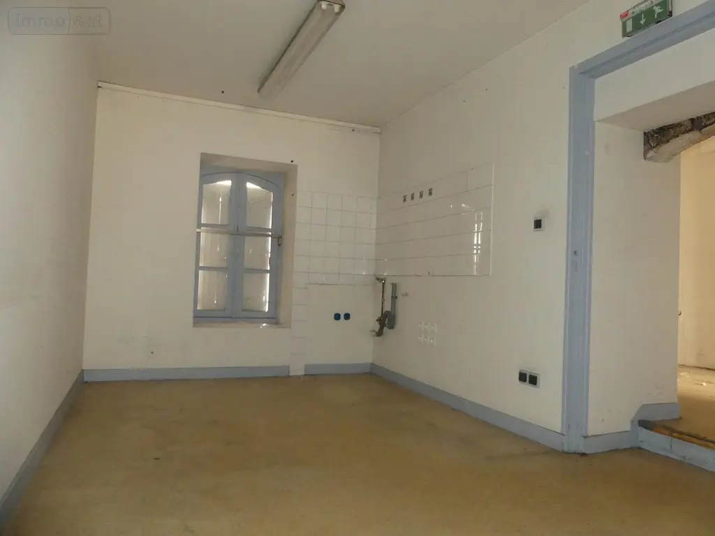 Location fonds et murs commerciaux Redon 35600 Ille-et-Vilaine 35 137 m2 850 euros 35066-859-35066 010