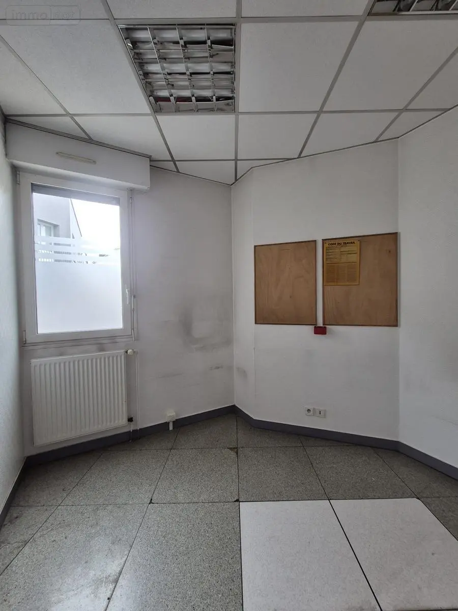 Fonds et murs commerciaux a vendre Audincourt 25400 Doubs 25 239 m2 306500 euros VP127-25014 004