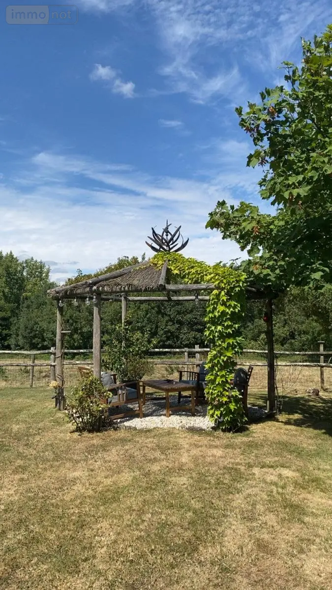 Maison a vendre Maché 85190 Vendée 85 352 m2 12 pièces 610700 euros 092/M/2510-85092 011